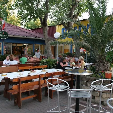 Camping Maximum Кемпинг Римини